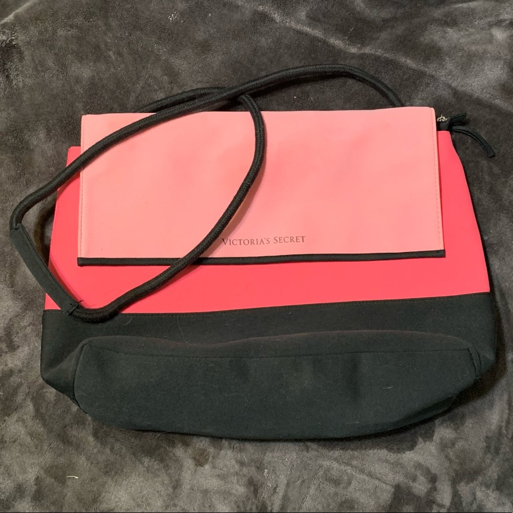 Victoria’s Secret insulated bag